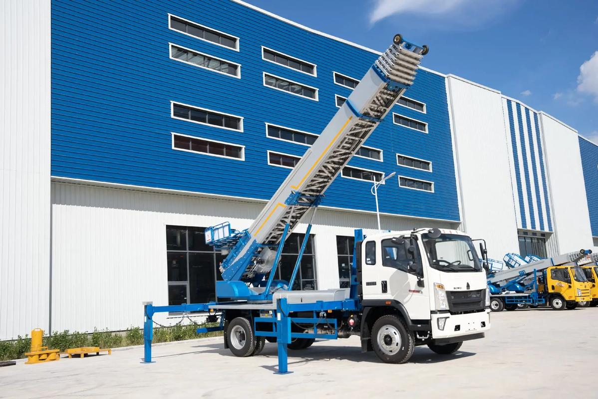 靖安县小型云梯车上料车租赁多少钱