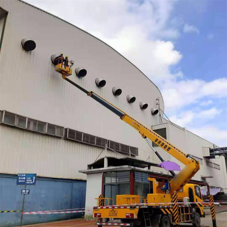 靖安县高空作业车出租服务：专业广告牌安装解决方案