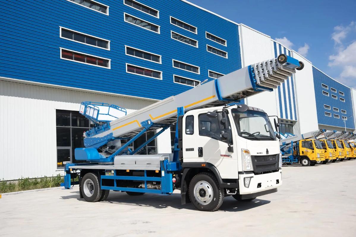 靖安县出租云梯车高空作业车 建筑垃圾搬运