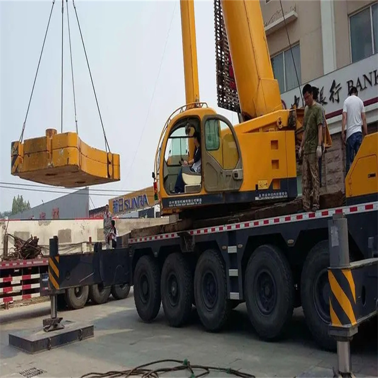 靖安县当地吊车出租|机器吊装|75吨|工厂搬迁服务